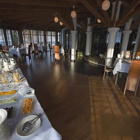 Szálloda Warmia Park 4*
