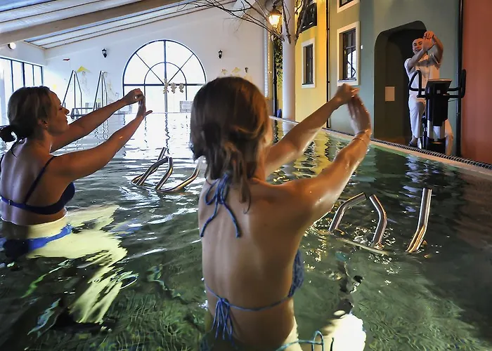 酒店 Warmia Park 4*