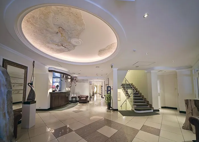 Warmia Park 酒店 奥尔什丁